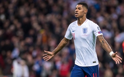 U体育快讯-佛得角球员赛后捡垃圾