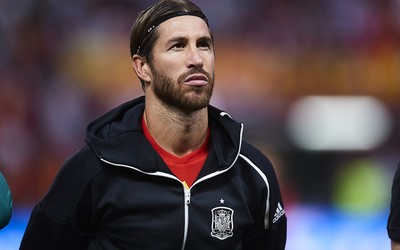 U体育播报-厄德高任意球差点破门